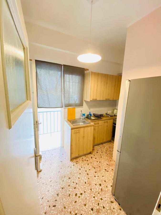 Studio 32m2 Nefitou Metaxa Atene Esterno foto